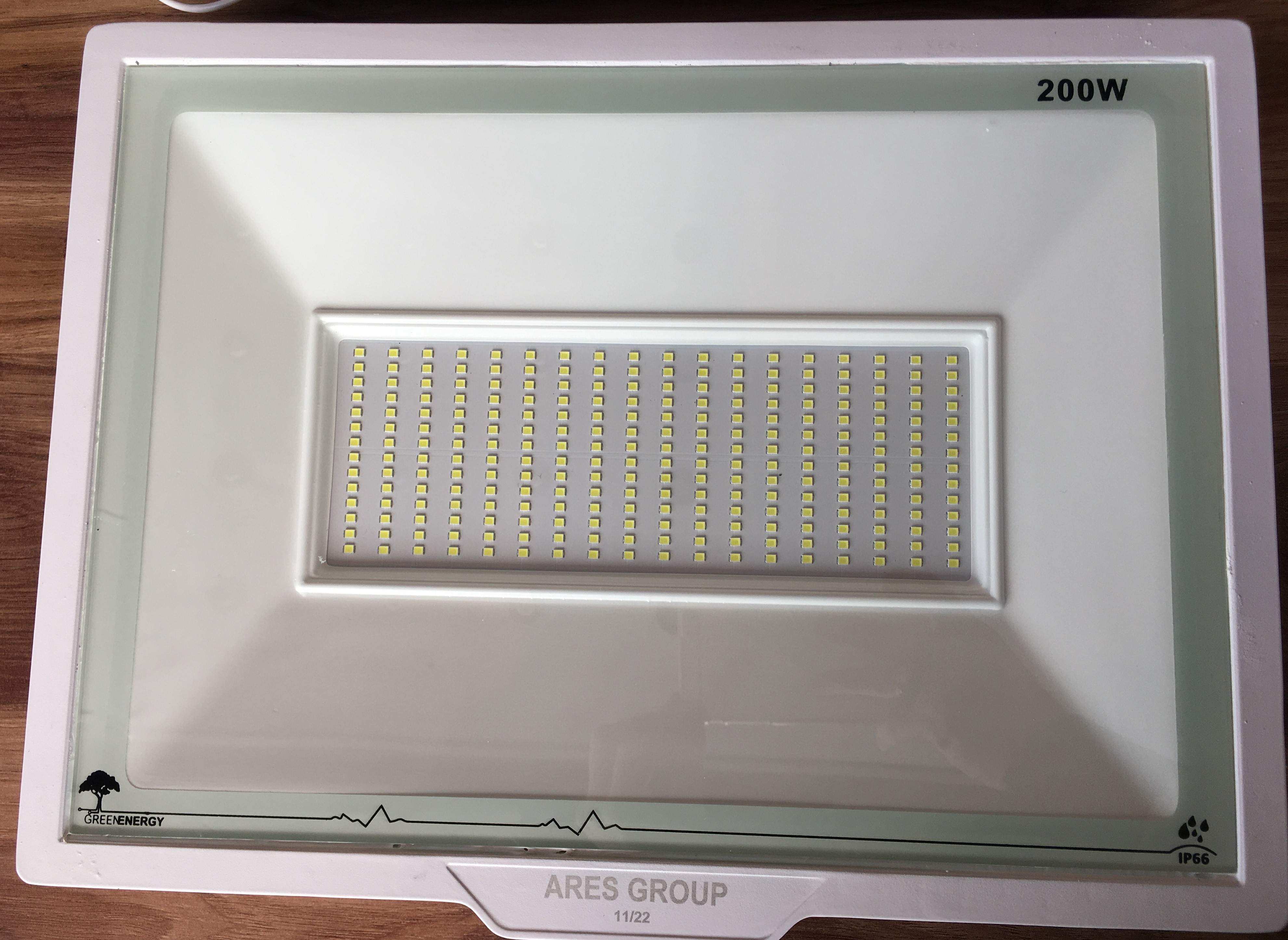 LED LIGHTING 200 Watt 1800 Lümen Beyaz Kasa Beyaz Işık Led Projektör (IP66)